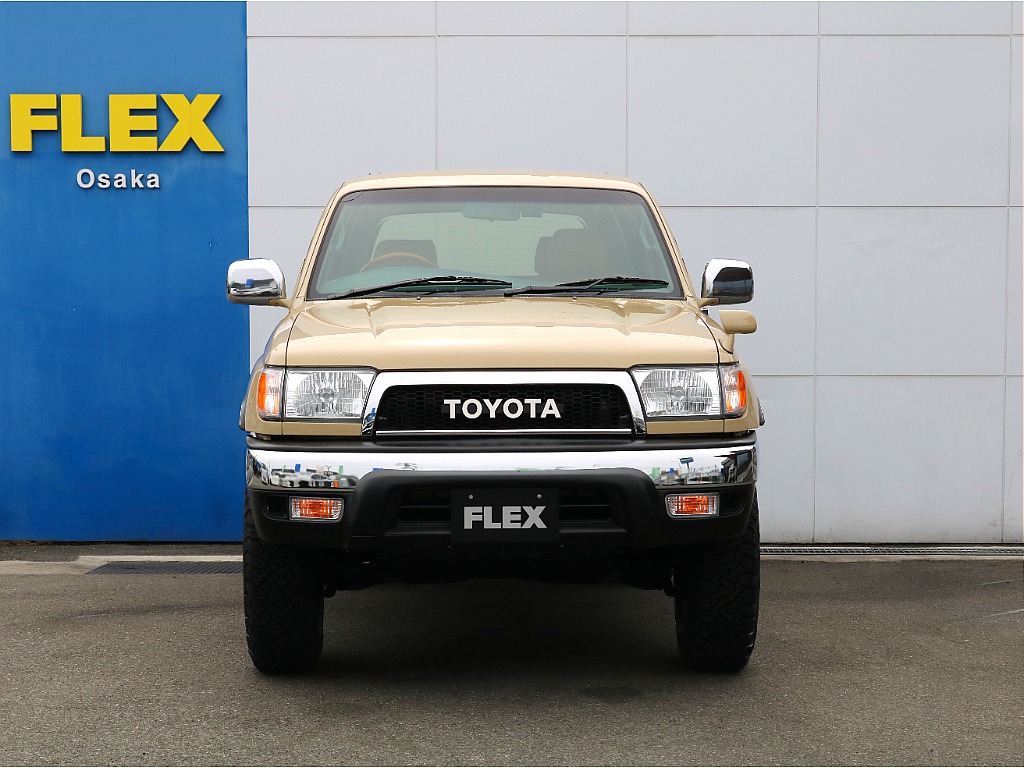 レンズ類新品でパリッと決まってます。