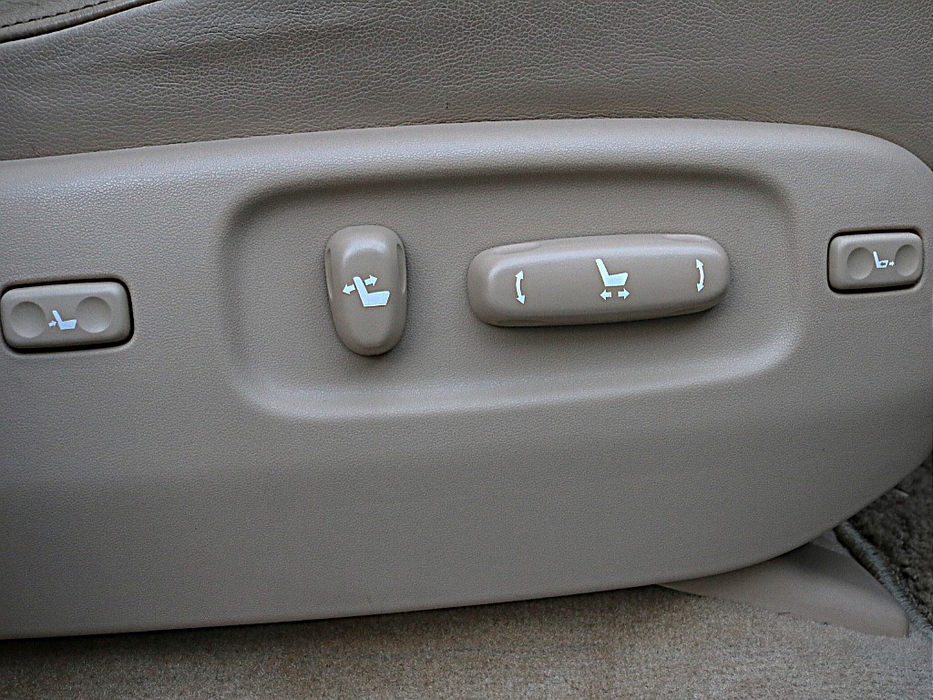 電動シート。