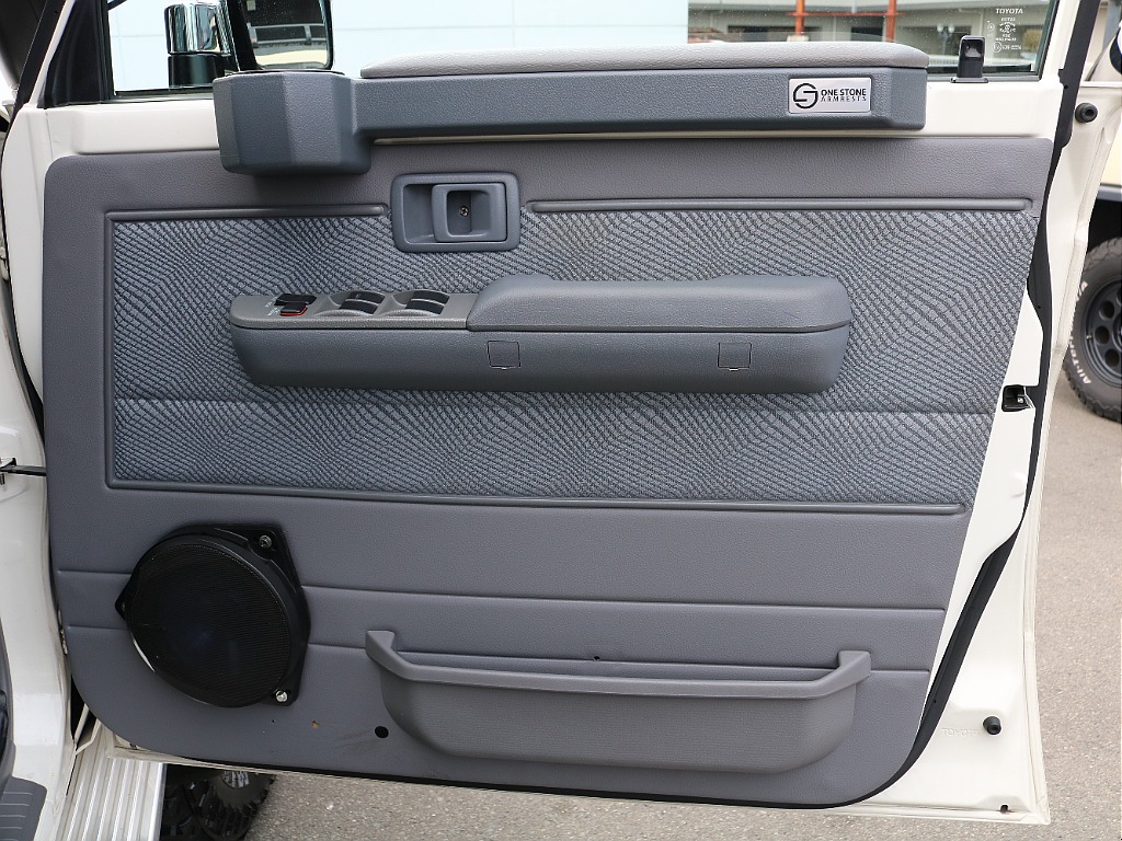 便利なカップホルダー付き☆