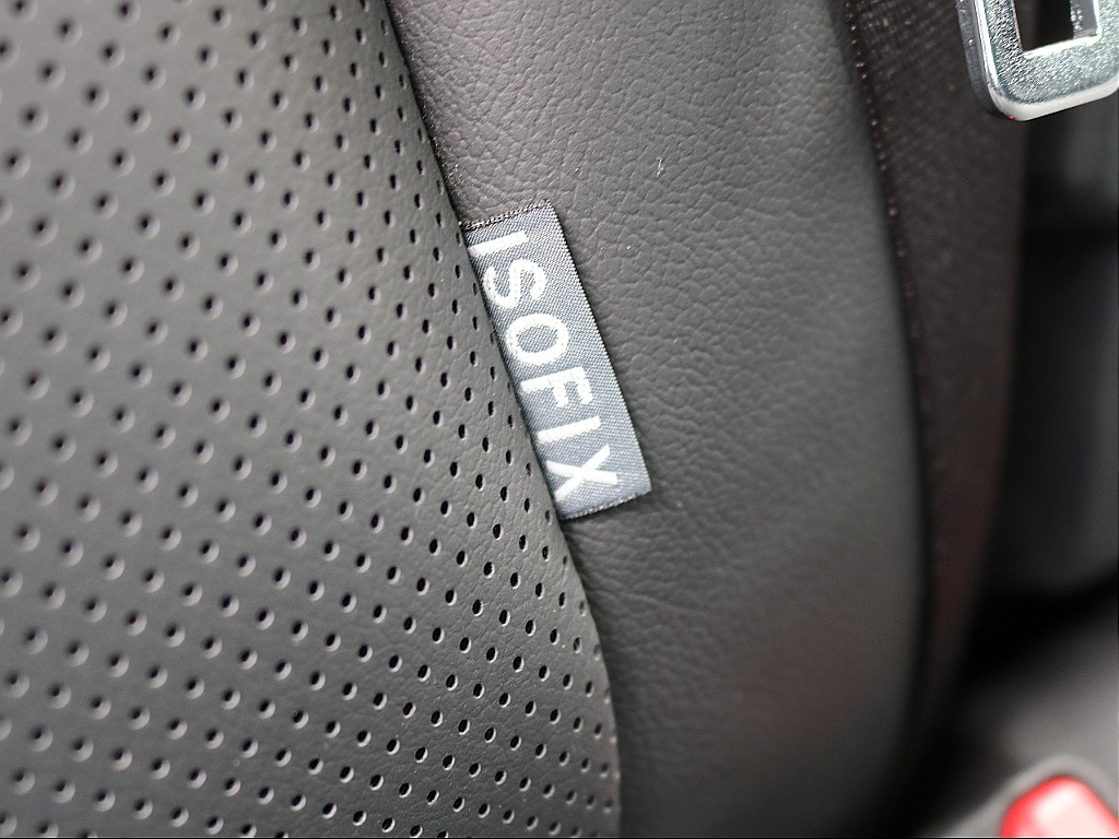 ISOFIX対応で、チャイルドシートの固定も問題無しです。