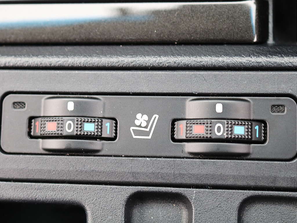 トヨタ ランドクルーザープラド(55枚目)