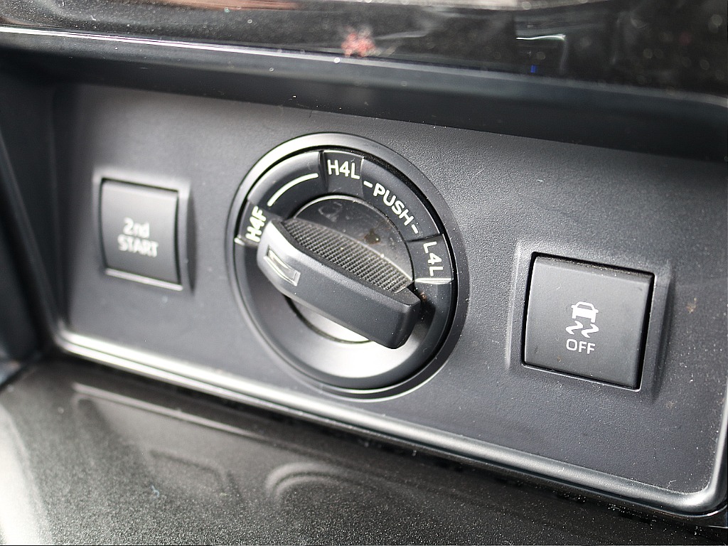 トヨタ ランドクルーザープラド(56枚目)