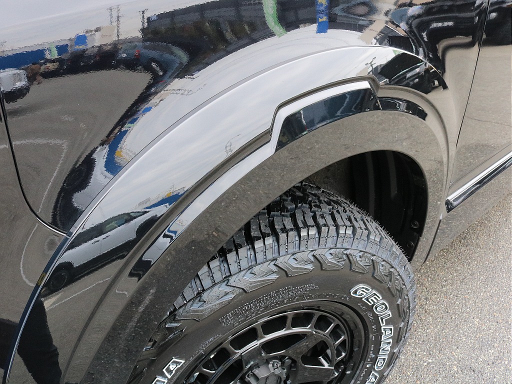 オーバーフェンダー。