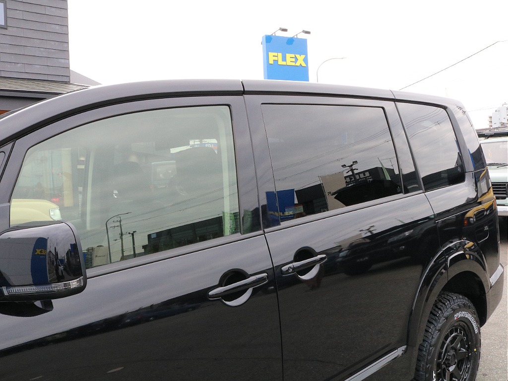 ドアバイザーレス。