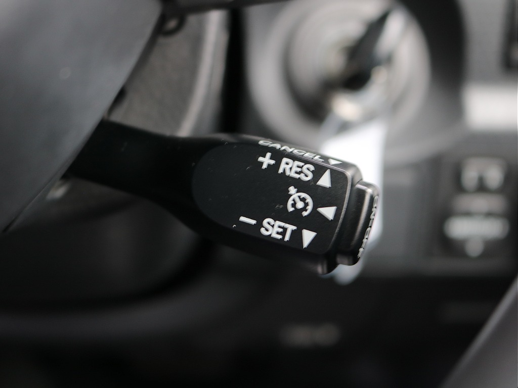 クルーズコントロールついてます。