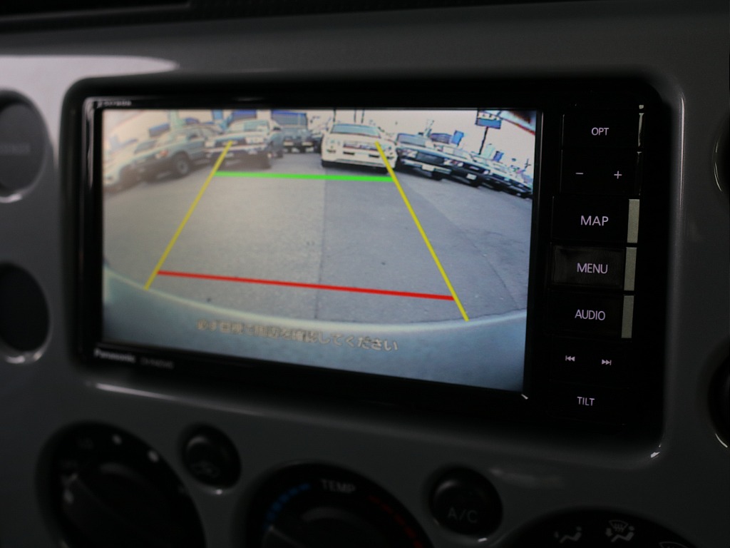 バックカメラ付き。