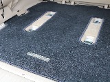 純正フロアマット付きで、荷室の清潔感をプラス♪