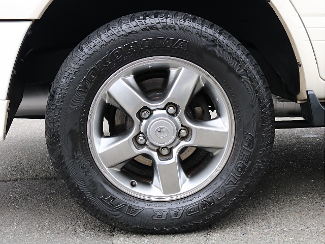 特別仕様車ツーリングED専用１８インチホイールを装備♪