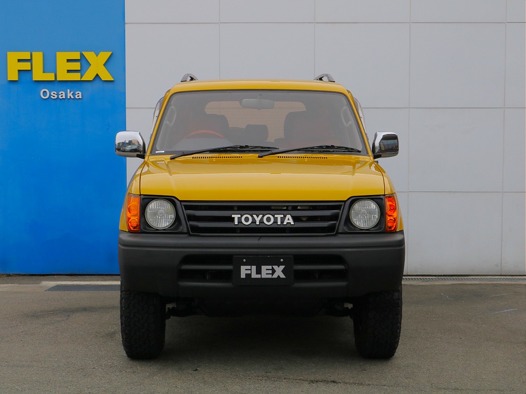 存在感のあるフロントビュー。