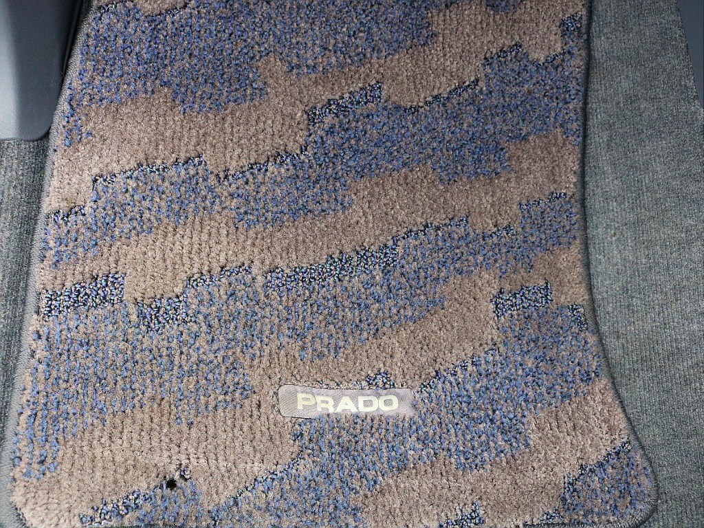 純正フロアマット付きです！