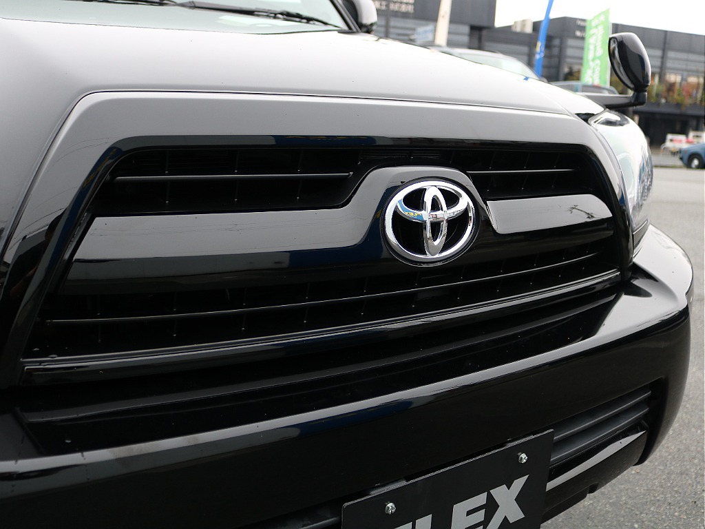 215サーフはブラックアウトが似合います！