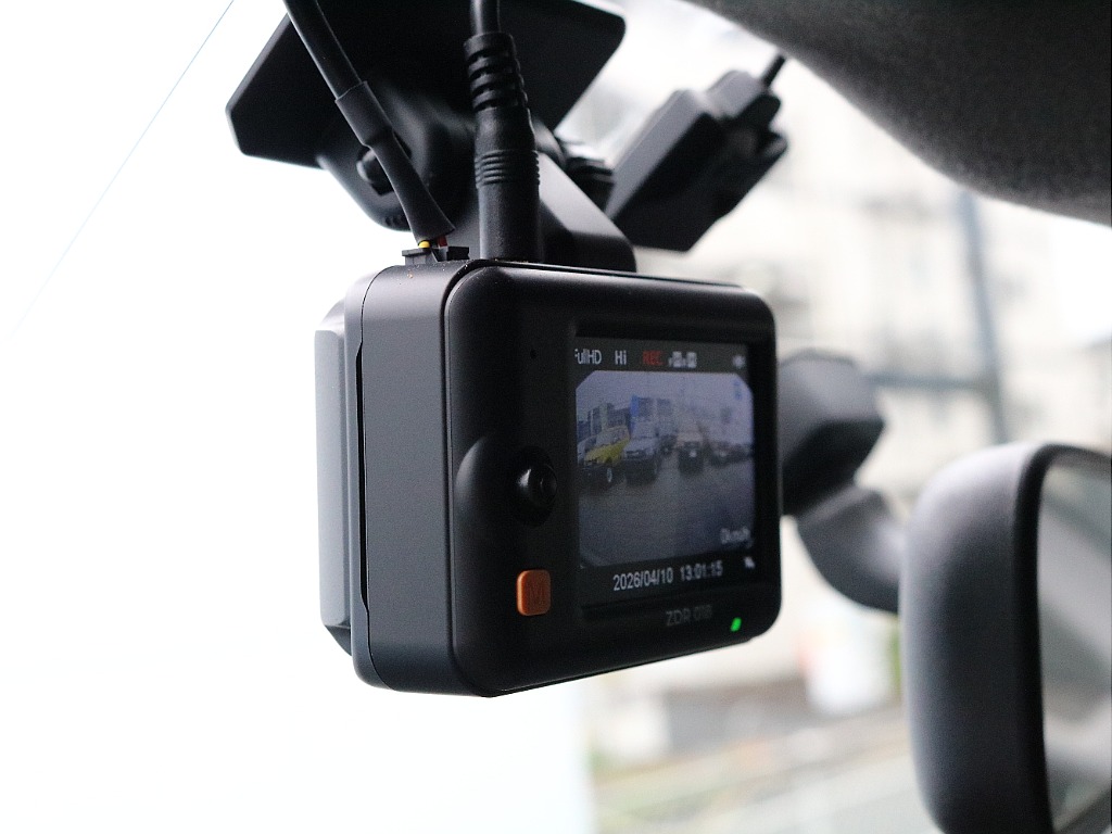 フロントドライブレコーダー。