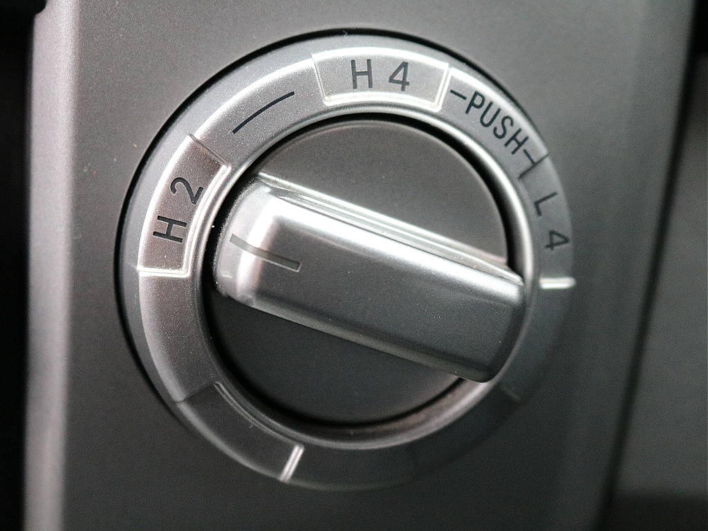 パートタイム式４WD。