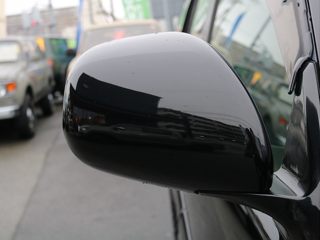 ドアミラー。