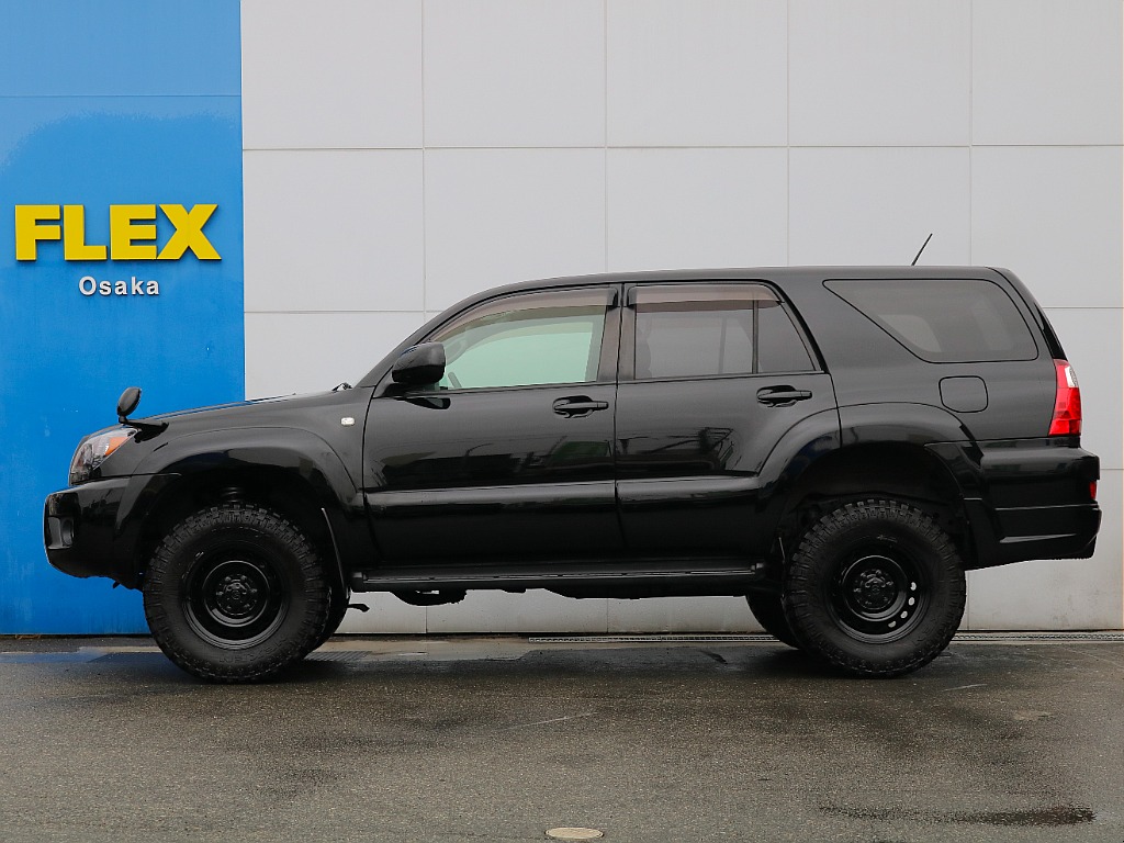 サイドビューも迫力があります。