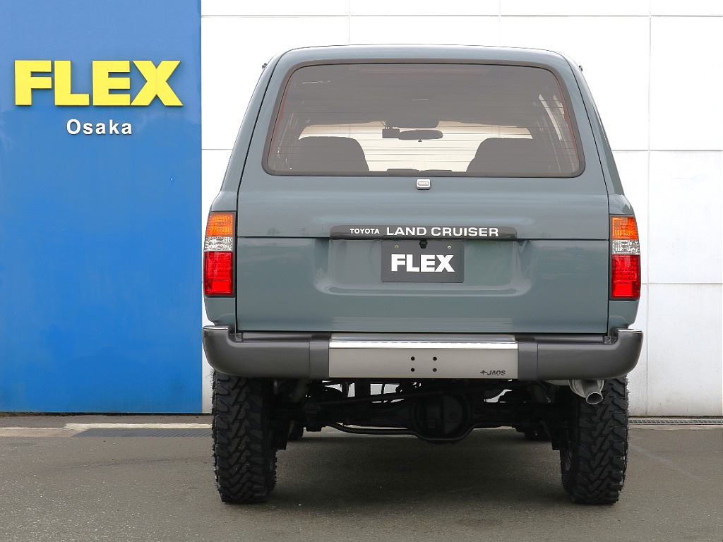 ナロー換装済みで、スッキリとした印象になっております！