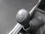 トランスファーレバー。