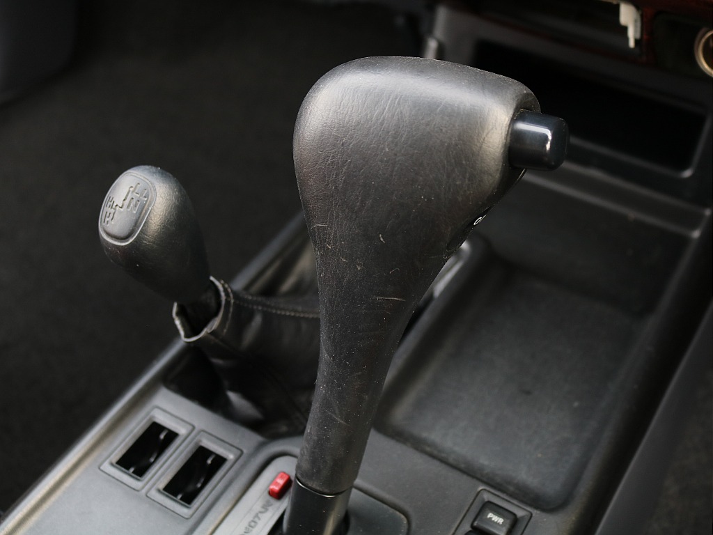 5速ATとなります。