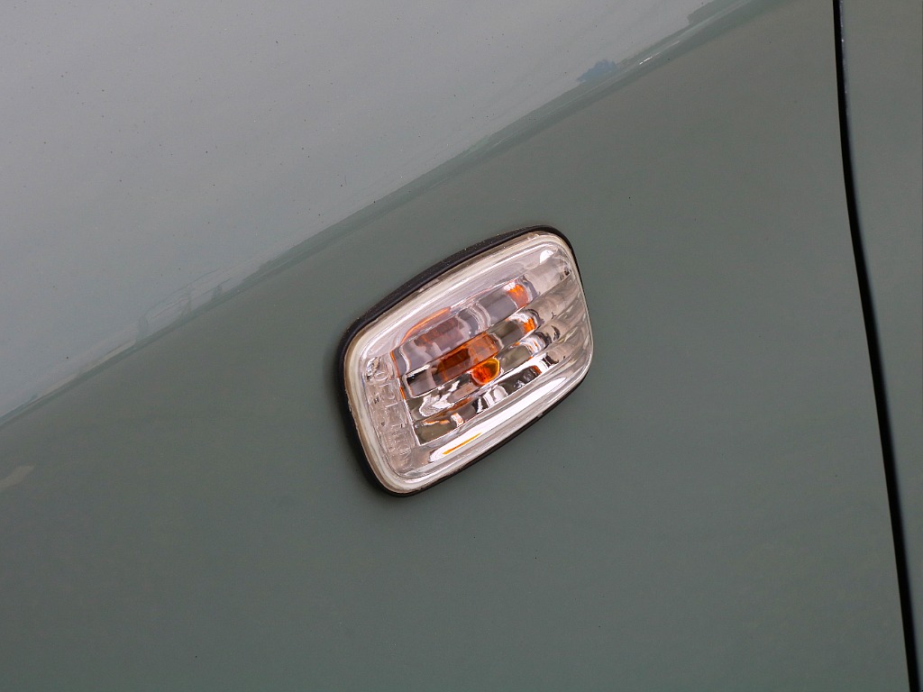 クリアサイドマーカー