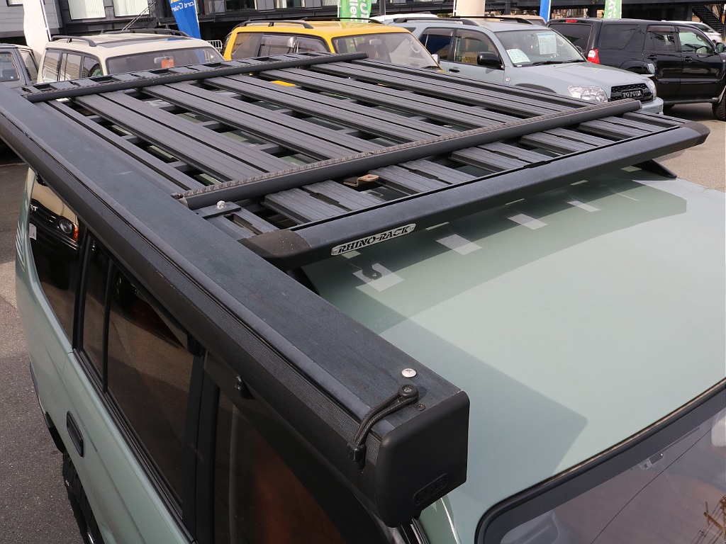 ライノラックまで付いております！