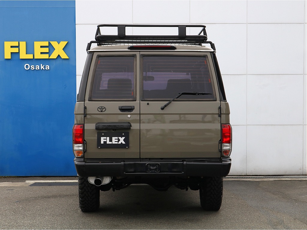 背面タイヤレスでスッキリとした印象へ！