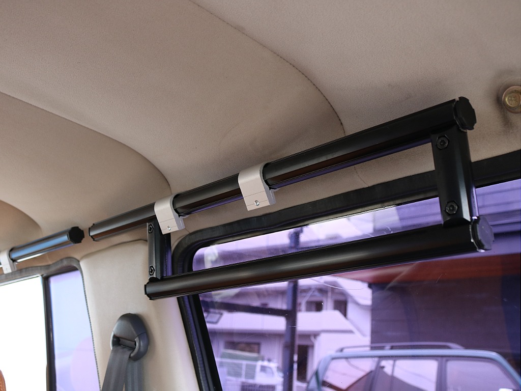 ルーフバー付き！使い方は自分次第です！！