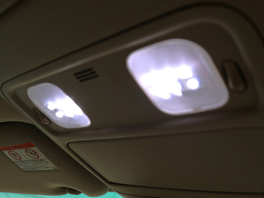 LEDルームランプ。