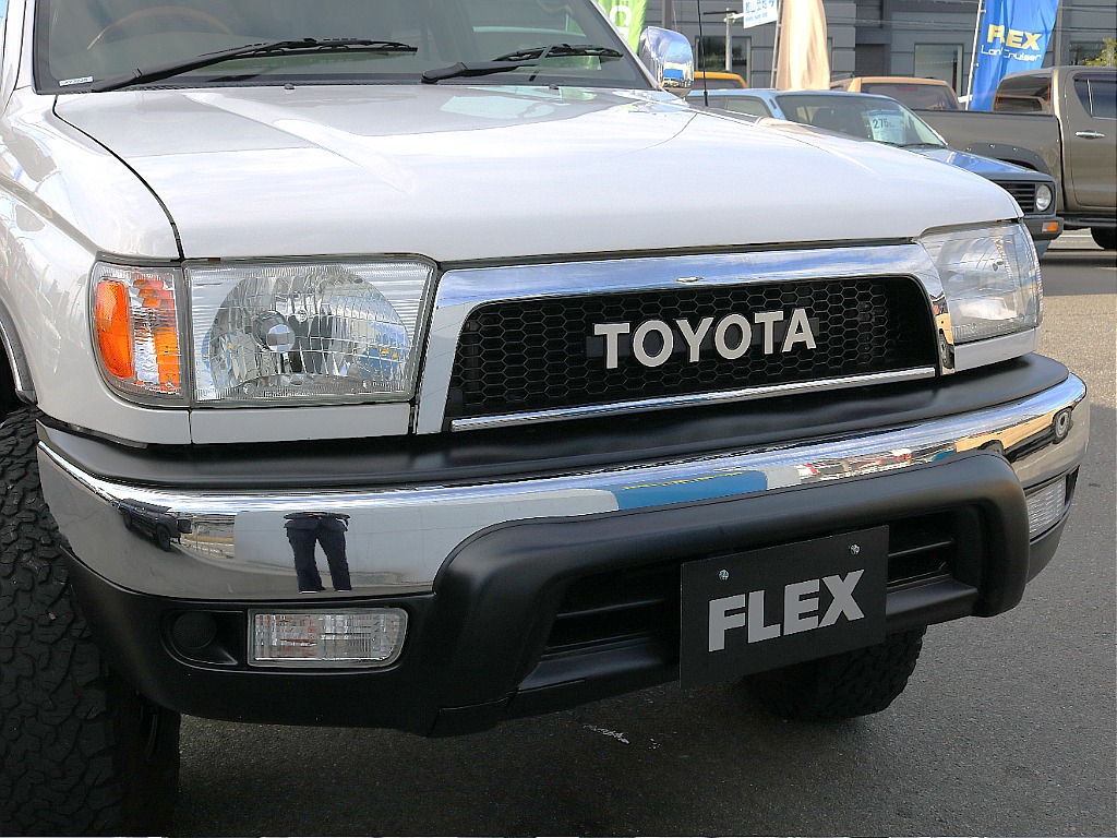 横文字TOYOTAグリルが渋いです！！
