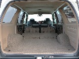2列目を倒すと長い荷物がたくさん載ります！ 車中泊も可能です♪