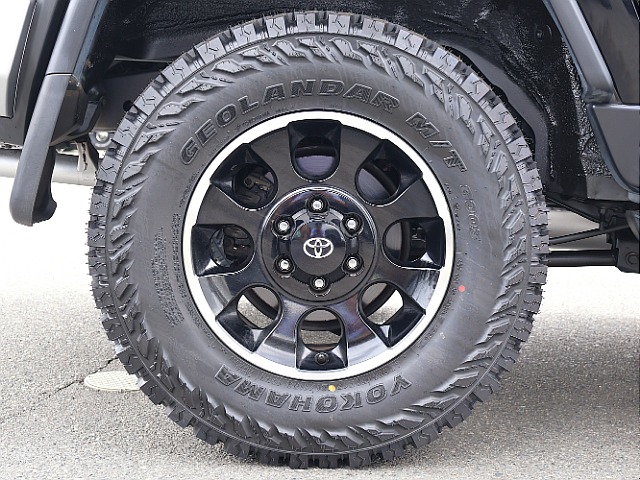 YOKOHAMA GEOLANDAR M/T G003(275/70R17)×17インチブラックカラーパッケージ専用AW
