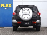 背面カバーによってFJクルーザーらしさが増しております。