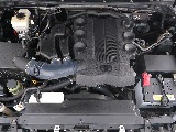 ご覧のように綺麗なエンジンルーム。