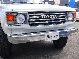 ホワイトに丸目スタイル相性抜群ですね！