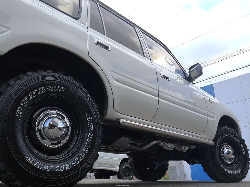 オシャレで落ち着いた車両です。