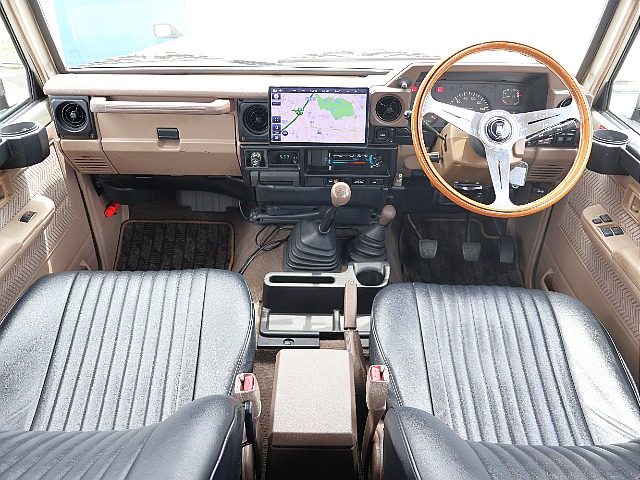 ５速マニュアルは運転を楽しくさせてくれます！