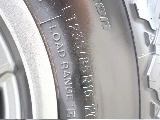 タイヤサイズ：235/85R16