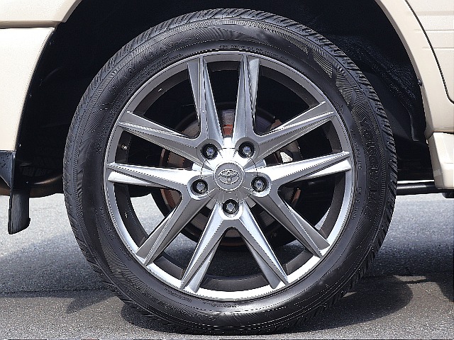 LX570風２２inchAW＆YOKOHAMA PARADA Spec-X(285/45R22)