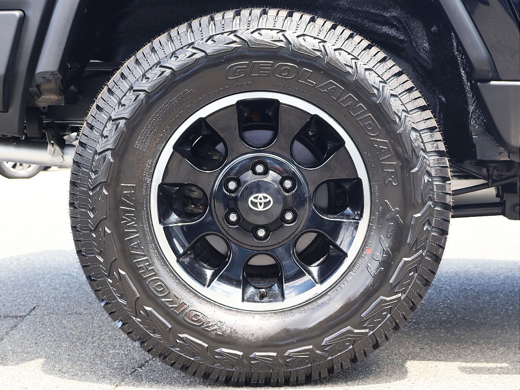 新品YOKOHAMAジオランダーX-ATタイヤに純正１７インチAWの組み合わせ！