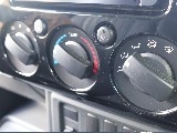 エアコン調整。おもちゃ感があって素敵です。