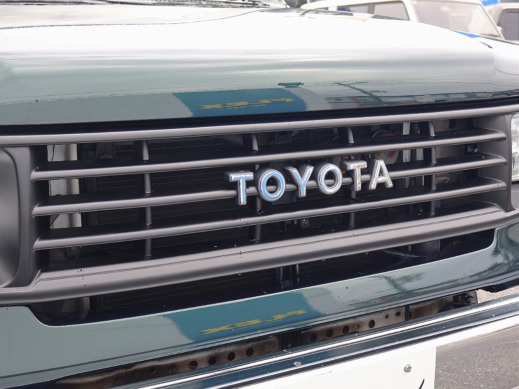 ７８プラドルックのフロントフェイス。