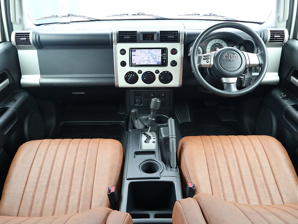 トヨタ&nbsp;FJクルーザー&nbsp;4.0 4WD&nbsp;&nbsp;大阪府の詳細画像&nbsp;その4
