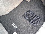 新品ブラックフロアマット。