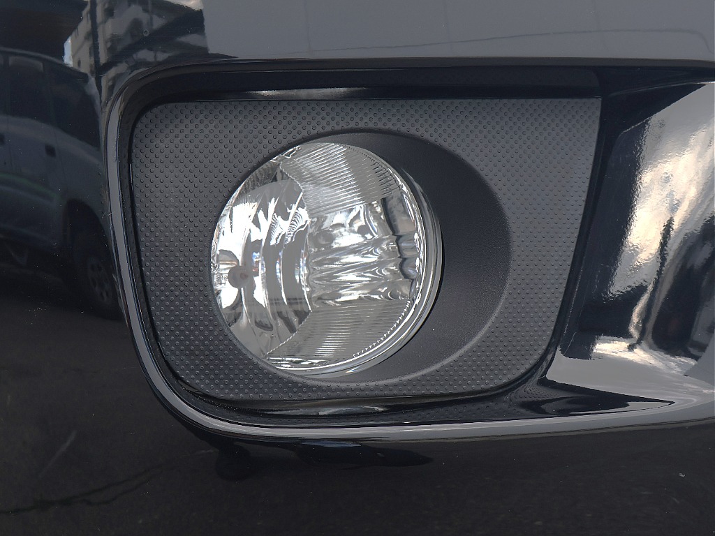 新品フォグランプ。