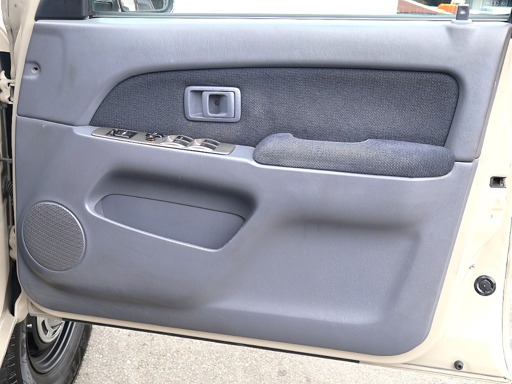 2000 Toyota Hilux Surf 