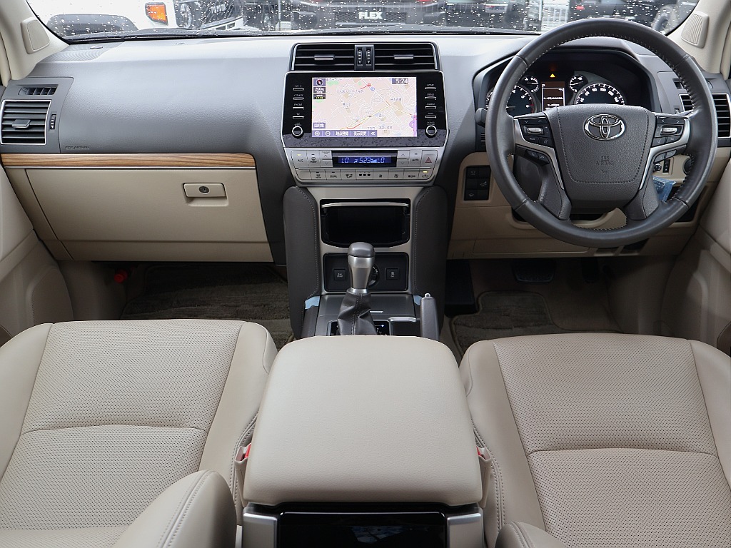 トヨタ&nbsp;ランドクルーザープラド&nbsp;プラド2.7 TX Lパッケージ 4WD&nbsp;&nbsp;大阪府の詳細画像&nbsp;その4