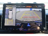 360度車両周辺が確認可能なパノラミックビューモニター装着済み♪　画面切り替えでフロント左右の確認も可能です♪