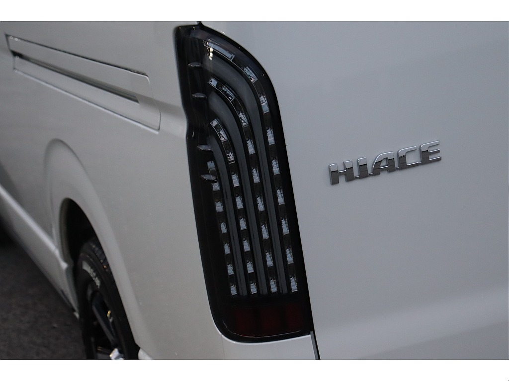 トヨタ ハイエース ワゴン2.7GLロング ミドルルーフ 4WD 買取直販 内装架装Ver2 BIG-X 埼玉県の詳細画像 その16