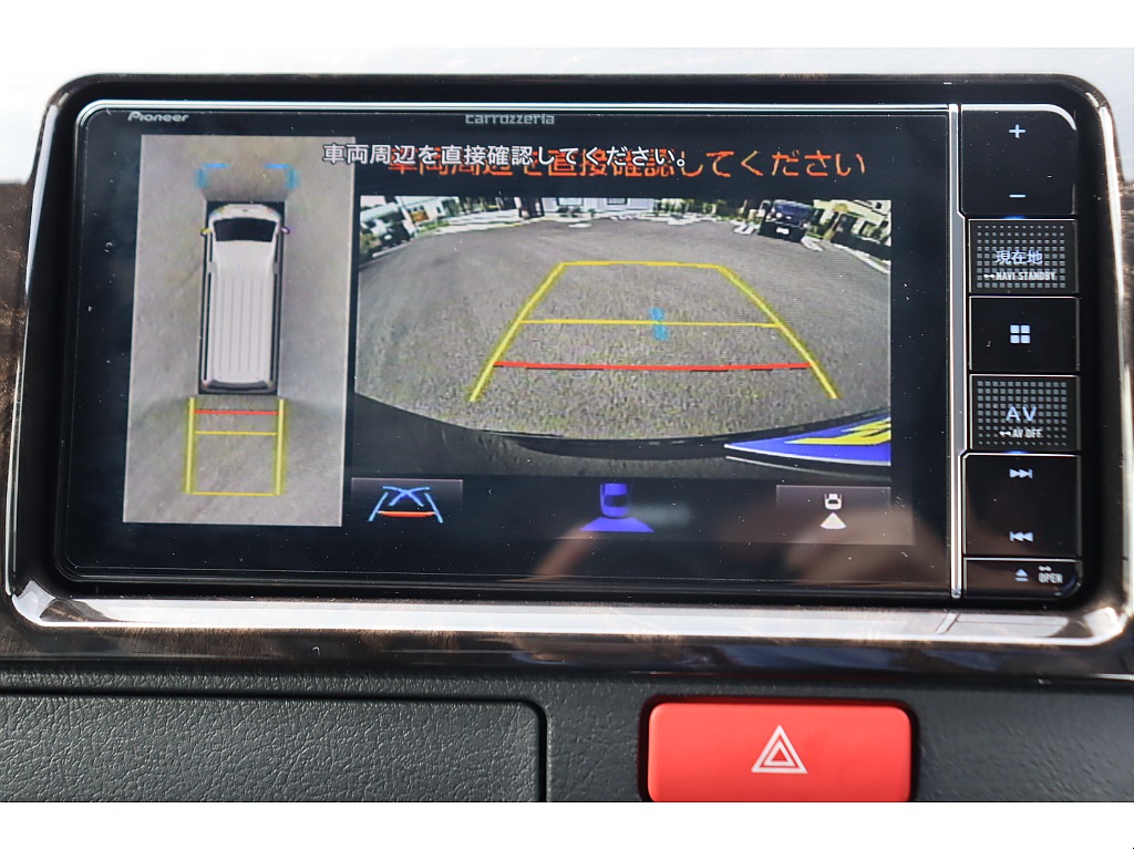 ３６０度車両周辺が確認可能なパノラミックビューモニターも装備！画面切り替えでフロント左右の確認も可能です♪