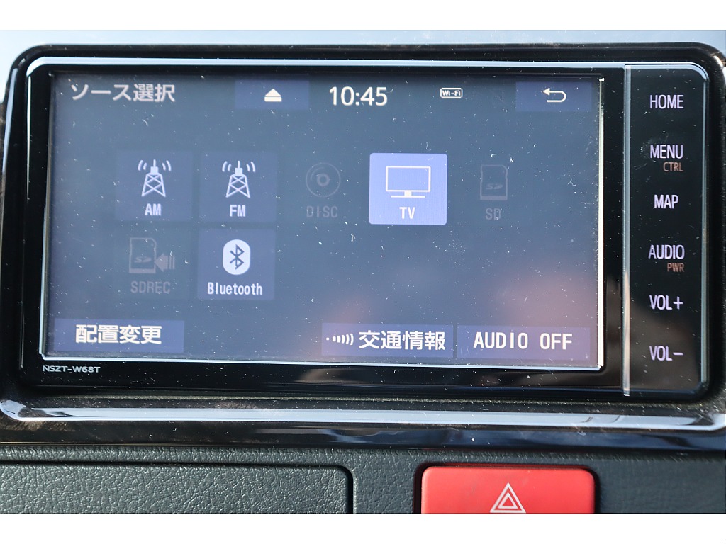 フルセグナビも装着済み！Bluetooth/DVD再生/音楽録音も可能です♪走行中の視聴も可能です♪