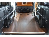 内装はフロア床張り施工済みです☆